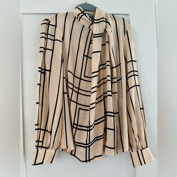 NWT Mango Geometric Print Blouse - Picture 5 of 7